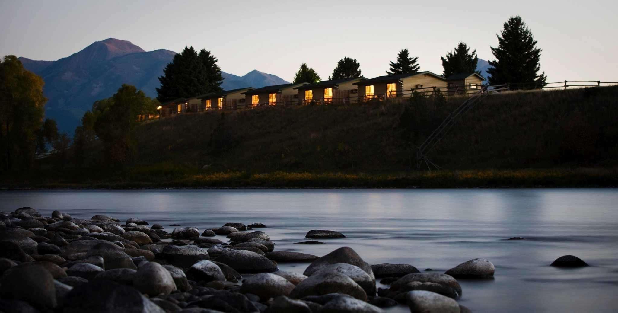 Yellowstone Valley Lodge, Ascend Hotel Collection Pray Экстерьер фото