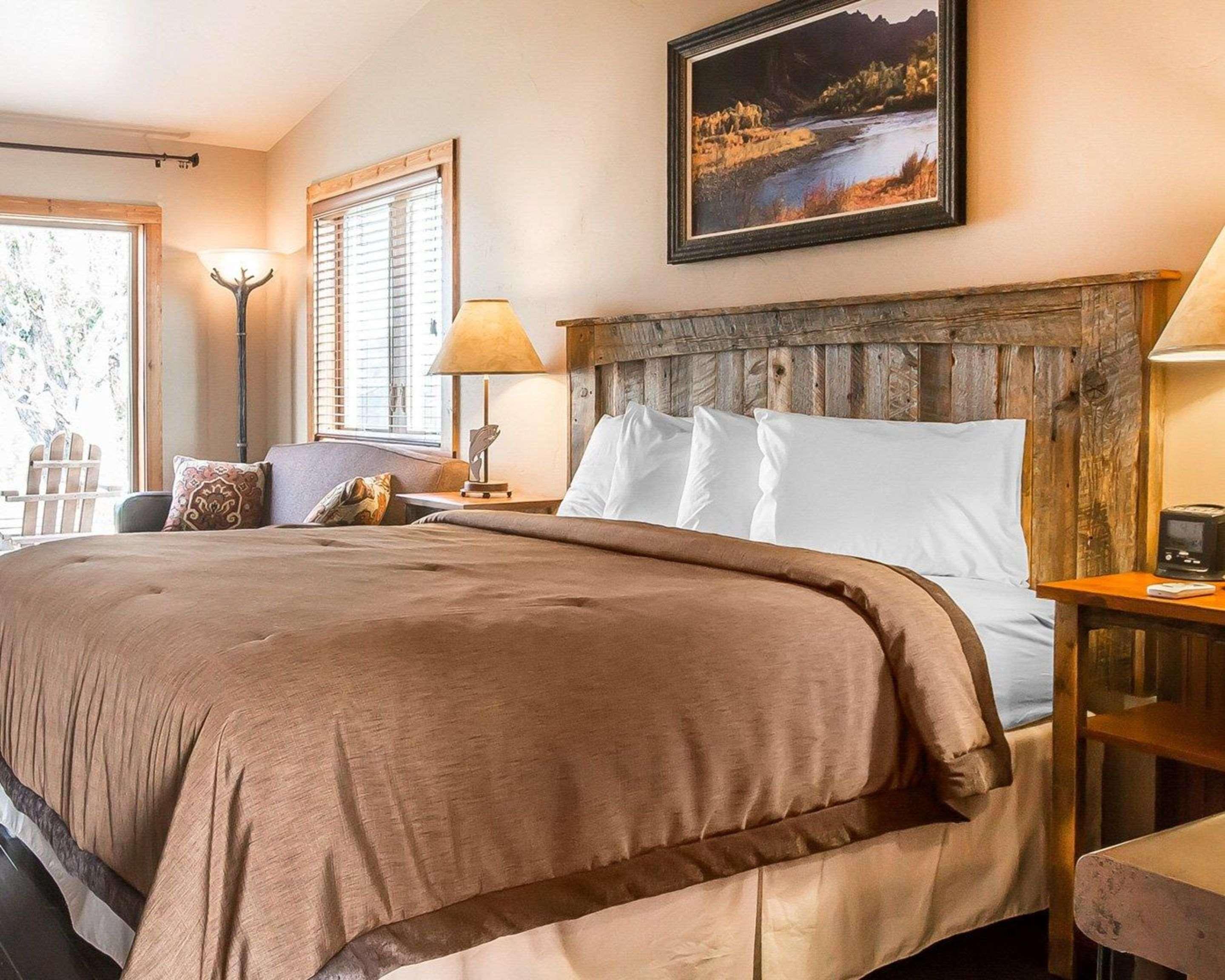 Yellowstone Valley Lodge, Ascend Hotel Collection Pray Экстерьер фото