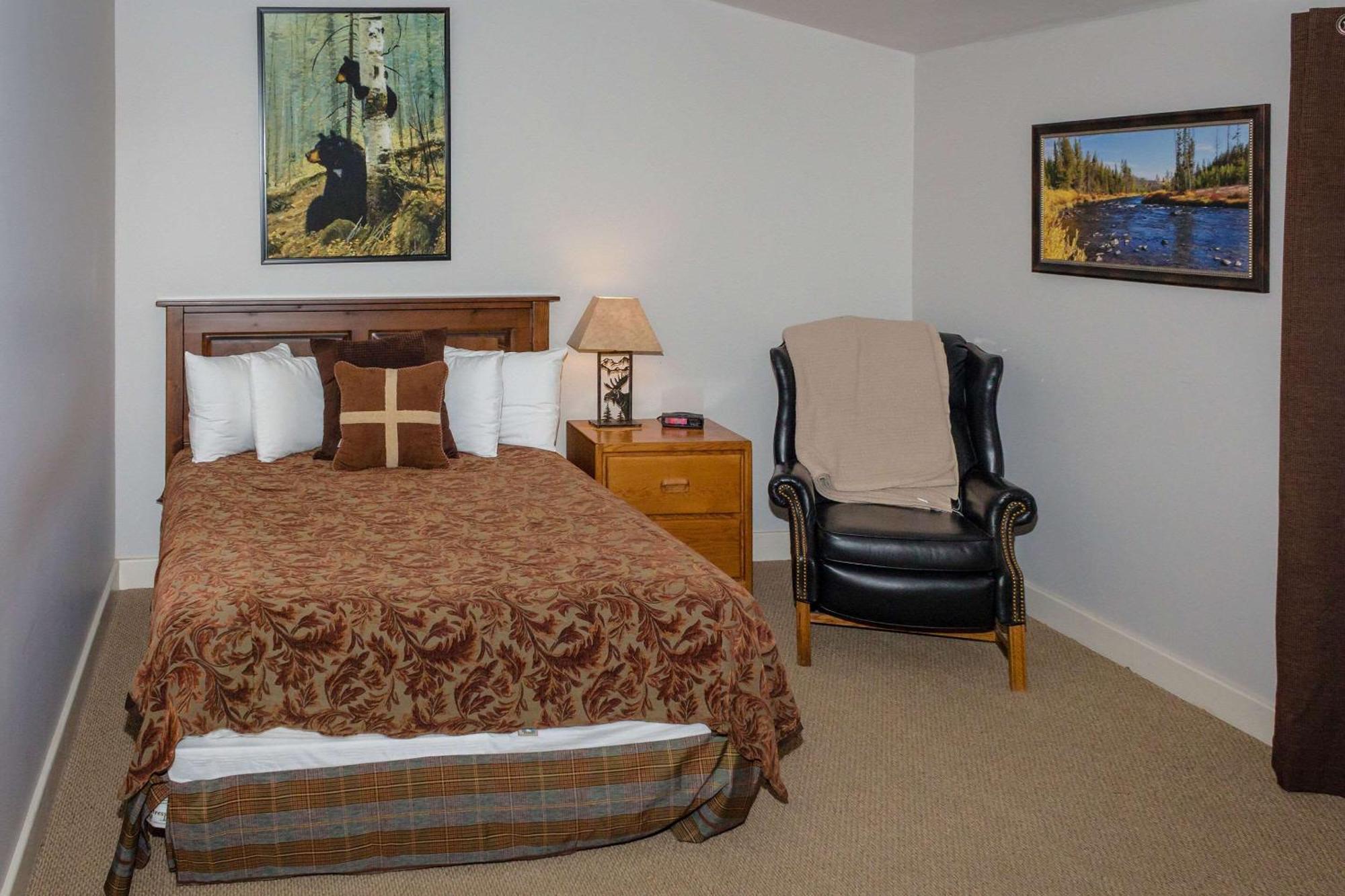 Yellowstone Valley Lodge, Ascend Hotel Collection Pray Экстерьер фото
