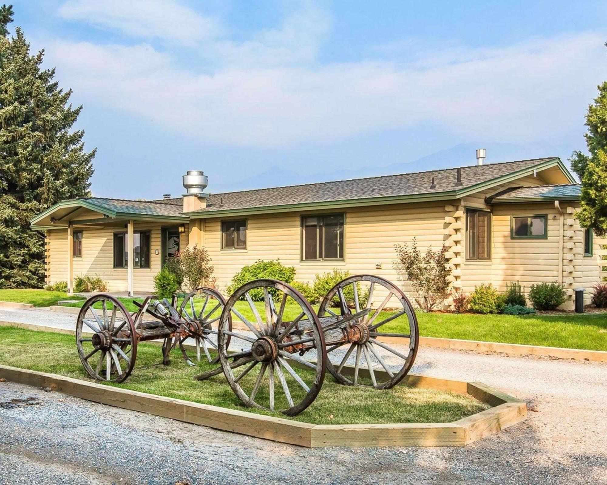 Yellowstone Valley Lodge, Ascend Hotel Collection Pray Экстерьер фото