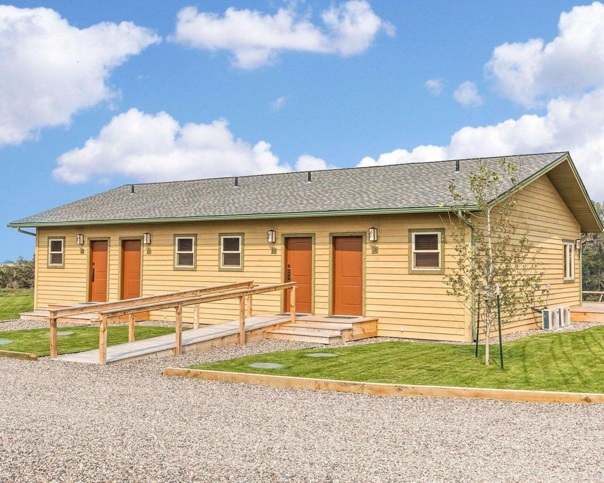 Yellowstone Valley Lodge, Ascend Hotel Collection Pray Экстерьер фото