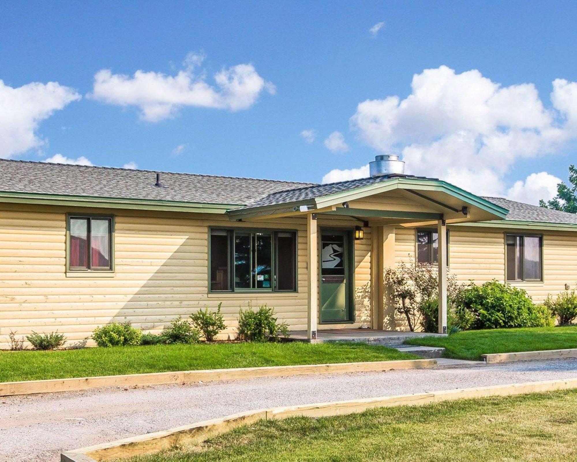 Yellowstone Valley Lodge, Ascend Hotel Collection Pray Экстерьер фото